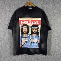 Mens T-Shirts Xiaozhong Fashion Brand Saint Portrait Pattern Magazine Cover Print American Retro Distressed Loose Short Sleeve T-shirt for Men and Women