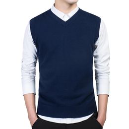 Mens Vests Sweater Vest Men Thin Spring Autumn Bottoming Shirt Male Solid Simple Allmatch Vneck Retro Sleeveless Tops 231101
