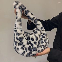 Duffel Bags Retro Cow Print Handbags Women Fluffy Plush Mini Underarm Shoulder Bag Female Soft Travel Zebra Pattern Small Purses Totes