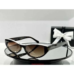 Hochwertige 5436 Cat-Eye-Sonnenbrille für Damen, Designer-Mode, Outdoor, klassischer Stil, Retro-Unisex, Fahren, Anti-UV400, ovale Linse