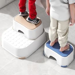 Step Stools Household Thickened Childrens Toilet Training Stool 2step Fourcorner Nonslip Baby Footstool Washing Step 231102