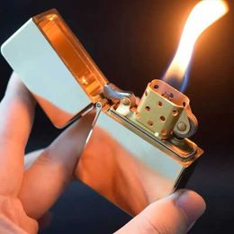 Lighters Zorro 915s Heavy Armour Kerosene Lighter Outdoor Sealed Heavy Duty Men's Gift Stylish and Beautiful Collection Copper Lighter