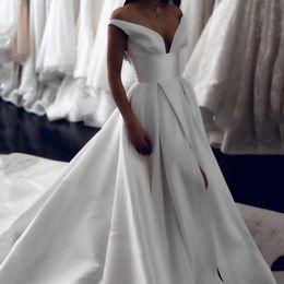 Simple Empire Waist Satin A-Line Wedding Dresses Front Split Court Train V-neck Classic Long Bridal Gowns White Vestido De Novia 2023