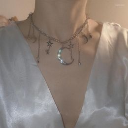 Chains European And American Fashion Star Moon Necklace Tassel Chain Pendant Clavicle Personality Choker Necklace.