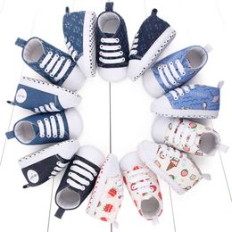 0-1 yıl yürümeye başlayan çocuk ilk yürüteçleri gündelik ön kravat spor yumuşak taban bebek yürüyüş ayakkabıları spor ayakkabılar 30 çift toptan satış
