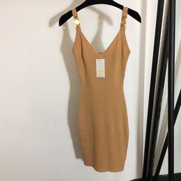 Vestidos de malha clássicos das mulheres magro estilingue saias ouro portait designer meninas saias moda v pescoço vestido feminino roupas