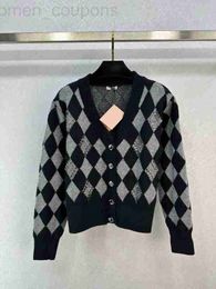 Women's Sweaters designer Autumn and Winter New Miu Nanyou Lingge Sweater Commuter Versatile Back Rhinestone Design V-Neck Knitted Cardigan for Women KA2O