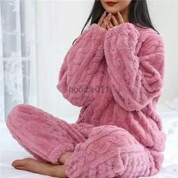 Women's Sleep Lounge Homewear For Women Winter Long Sled Velvet Sleepwear Fleece Pyjamas Thickened Warm Comfortable Cute Home Heating Set L231102