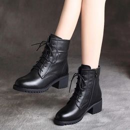 Boots Luxury Chelsea Boots Women Leather Ladies Boots Chunky Winter Shoes Platform Ankle Boots Slip On Thick Heel 231102