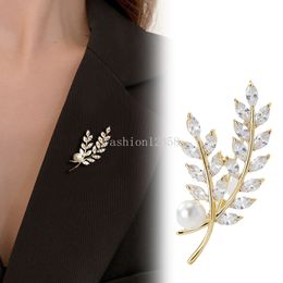 New Korean Style Brooches Fashion Rhinestone Brooches Wheat Button Pins Clothes Short-sleeved Accessories Brooches Girl Women