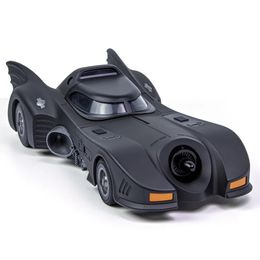 Diecast Model car 1 18 Diecast Toy Vehicle Simulation 1989 Batmobile Alloy Car Model Sound And Light Metal Pull Back car Toys Kids Boys Gift 231101