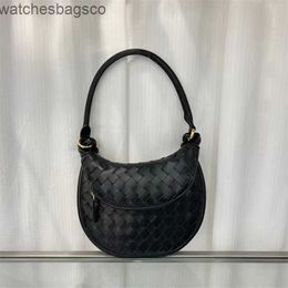 Designer Bag Bvs Fashionable 2023 New Genuine Leather Versatile Casual Weaving Handbag with Advanced Sense and Popular Cowhide Underarm with Logo Genuine Lambskin