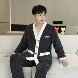 Mäns Sleepwear Coral Fleece Pyjama Set Men Winter Pyjamas Cardigan 2st.