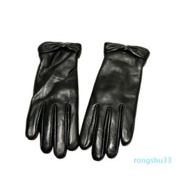 Designer Ladies Leather Gloves Letter Designer Glove Outdoor Lambskin Mittens Warm Mitten With Box