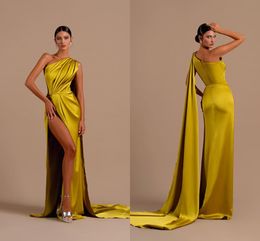 Sexy Plus Size Mermaid Prom Dresses Long for Women One Shoulder Sweep Train Pleats High Side Split Party Dress Formal Birthday Pageant Celebrity Evening Gowns