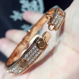 Gold Diamond Bracelet Female Stainless Steel Designer Couple Width 7MM Valentines Day Gift Girlfriend Jewelry K85A 4ETE