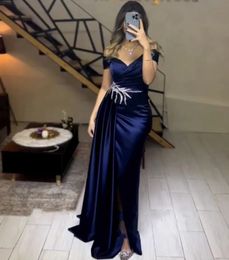 Elegant Navy Blue Evening Dress 2024 Satin Beaded Sash Off the Shoulder Satin Vintage Celebrity Prom Gown Party Dresses robe de soiree