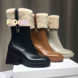 2022 new fashion Boots Women Betty Boots Tall Rain Boot Welly Shoes High Heels Pvc Rubber Beeled Platform Knee-High Black Waterproof Outdoor Rainshoes