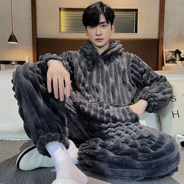 Men's Sleepwear Pajamas Facecloth Thickened Hooded Warm Coral Fleece Homewear Suit Winter Family Christmas 231102