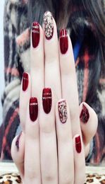 Short Wine Red Nail Art Short False Nails with Golden Glitter Champagne Wedding Nail Tip Full Nail Polish9233649