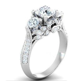 Wedding Rings Genuine High Quality European Style Court Retro Simulation Moissanite Ring Woman's Crown Propose