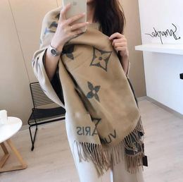 Designer New Luxury V Scarf Cashmere Thick Shawl Women Long Winter Wram Pashmina Wraps Hijab with Tassel Bufanda Foulard