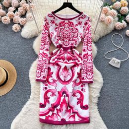 Casual Dresses Fashion Designer Runway Autumn Bodycon Dress Women's Long Sleeve High Waist Red Floral Print Slim Vintage Party Midi N239