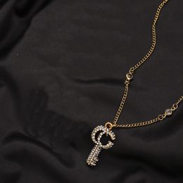 Designer-Halsketten mit Schlüsselanhänger für Damen, modische G-Buchstabe-Diamant-Halskette, hochwertige Halsbandketten, Schmuckzubehör, 18 Karat vergoldet, Mädchen-Geschenk