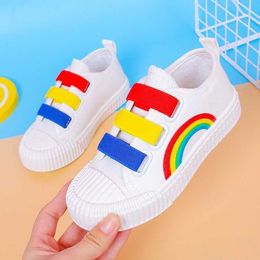 Athletic Outdoor 2021 Spring New Fashion Children Canvas Shoes Casual Rainbow Girls Cloth Shoes Wild Soft Bottom Boys Running Shoes Baby Sneakers W0329