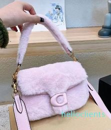 Luxurys Fluffy Wool Shoulder Bags hand bags Women Crossbody Handbags Furry Hobo Totes pochette Men Fashion Purse