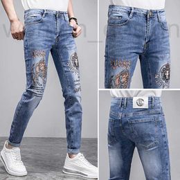 Men's Jeans designer luxury Embroidered Badge for Summer Slim Fit Small Feet Elastic Hot Diamond Casual Long Pants free ship MZOE