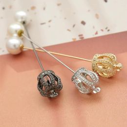 Brooches RechicGu Fashion Charm Crystal Crown Pearl Pin Brooch For Women Shiny Delicate Man Jewelry Accessories Birthday Holiday Gift