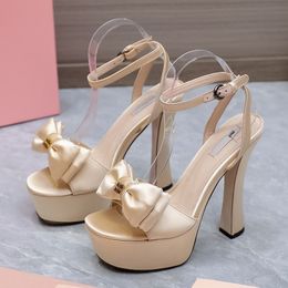 Luxury Heel Shoes Designer High Heel Shoes Wedding Party Shoes Thick Heel Platform Gold Belt Buckle Silk Solid Bow High Sense Strap Open Toe Sandals Womens Shoes 35-41