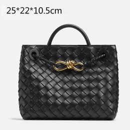 2024 Knitting Shoulder Bag Handbags Large Capacity Tote Bags Gold Hardware Hasp Travel Crossbody Interior Compartment Zipper Closure Armpit Tote Purse Black