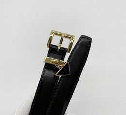 2022 Famous brand triangle women039s small belt black pin buckle belt top quality designer new leather waistband for woman girl6484948