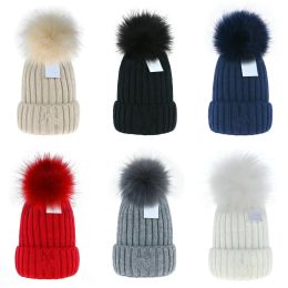 Brand Beanie Mens Designer Hats New Fashion Women Ladies Warm Winter Beanie Large Faux Fur Pom Poms Bobble Hat Outdoor 2023