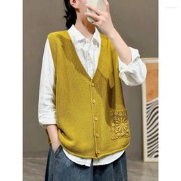 Women's Vests 2023 Knitted Flower Embroidered Sweater Tank Top Spring Retro Casual Cardigan Sleeveless V-neck X338