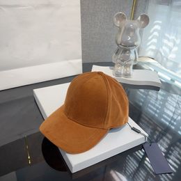 Wide Brim Hats Designer Bucket Hat For Women Frayed Cap Eight Colours to choose from