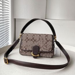 Fashion designer short shoulder strap underarm bag French retro romance Women Outdoor Leisure Shoulder Bag C4821