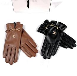 Handskar män kvinnor fem fingrar handskar modedesigner varumärke bokstav tryckning förtjockar varm vinter utomhus sport ren bomull hög kvalitet