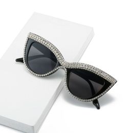 Colorful Diamond Cat Eye Sunglasses Trend Selling Large Frame Color Diamond Sunglasses Uxury Glasses