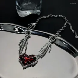 Pendant Necklaces Gothic Red Peach Heart Necklace Sliver Ghost Claw Love Short Choker Punk Exaggerated Clavicle Chain For Women Jewellery