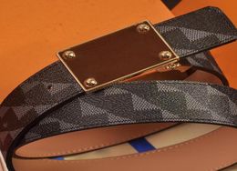 Mens Designer Belt Genuine Leather Belts for Man Woman Classic Gold and Sliver Smooth Buckle 38cm Width 10 Optional9680220