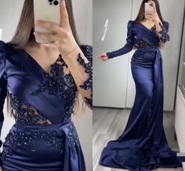 Elegant Navy Blue Evening Dress 2024 V-neck Satin Beaded Pearls Long Sleeves Pleats Celebrity Prom Gown Party Dresses robe de soiree