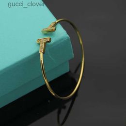 Bangle 2022 Top Quality Women Designer Bangles With Diamonds High Polished Bracelet Luxury Brand Couple Bracelets Lady Party Gifts Wholesale