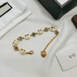 Bracelete de gargantilha dourada Cadeia de designer de cobre de latão Goldes G-Letter pingentes de moda Moda Womens Colar Jóias de Casamento Acessórios