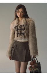 Women's Fur 2023 Loose Plush Warm Short Coat Autumn And Winter Horn Buckle Lapel Environmental