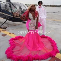 Luxury Hot Pink Feather Prom Dress 2024 Elegant Nigerian Black Girls Plus Size Mermaid Evening Gowns Diamond Crystal Formal Birthday Party Vestidos De Gala Elegant