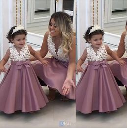 Lovely Pageant Dresses For Weddings V Neck Sleeveless Satin Pearls Bow Mother Daughter Dress Birthday Children Girls Flower Gowns