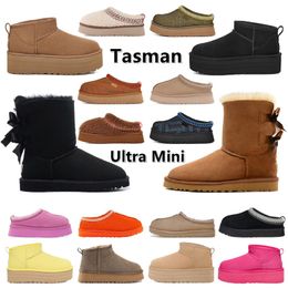 Pantofole Tasman Tazz Australia Designer Ultra Mini Stivali da donna Stivaletti sopra il ginocchio Piattaforma classica Donna Uomo Castagna Sabbia Nero Stivali invernali in pelle scamosciata con caviglia